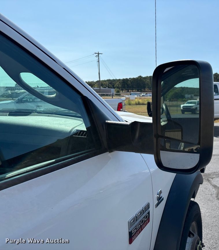 image for item ED2216 2012 Dodge Ram 5500 bucket truck