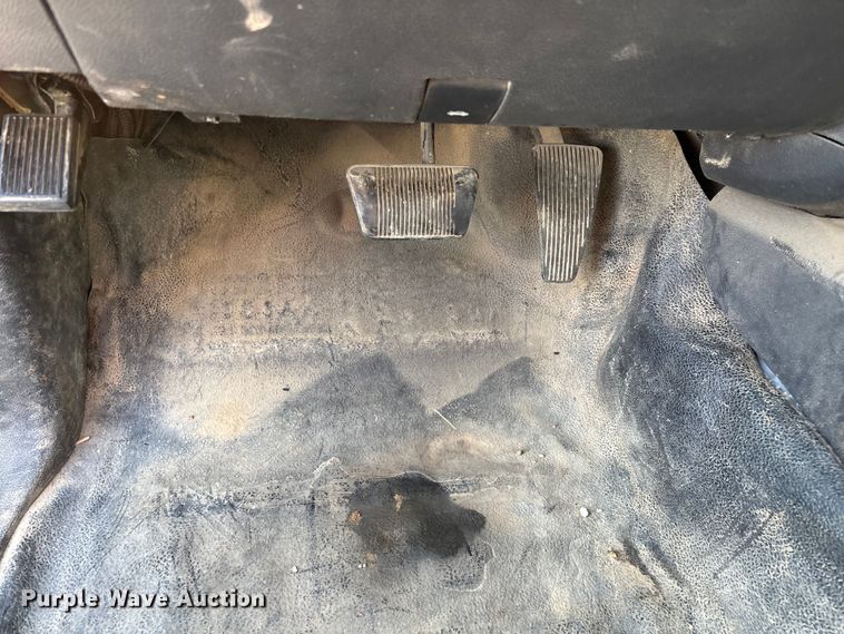 image for item ED2216 2012 Dodge Ram 5500 bucket truck