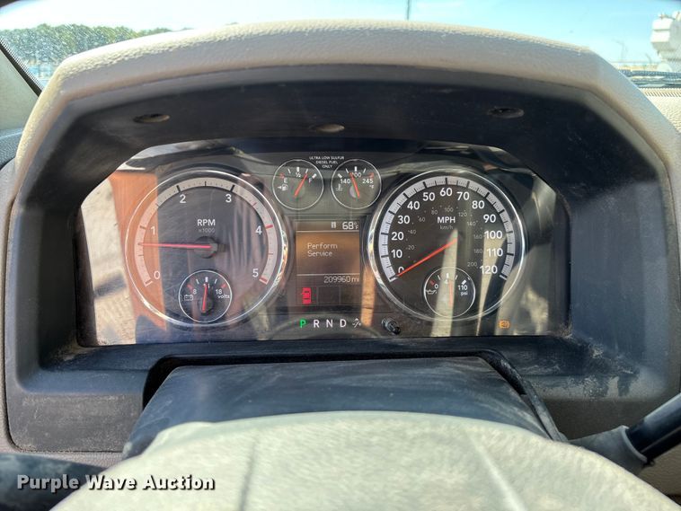 image for item ED2216 2012 Dodge Ram 5500 bucket truck