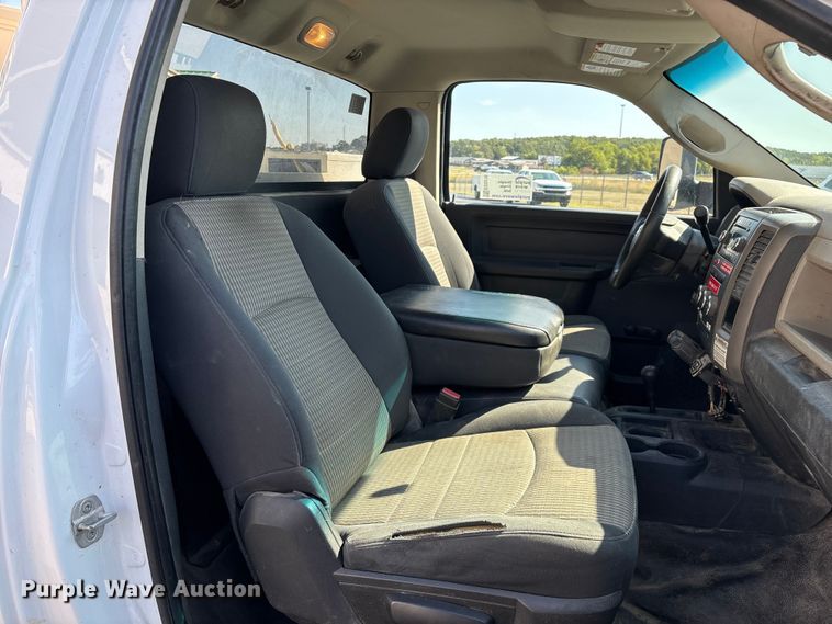 image for item ED2216 2012 Dodge Ram 5500 bucket truck