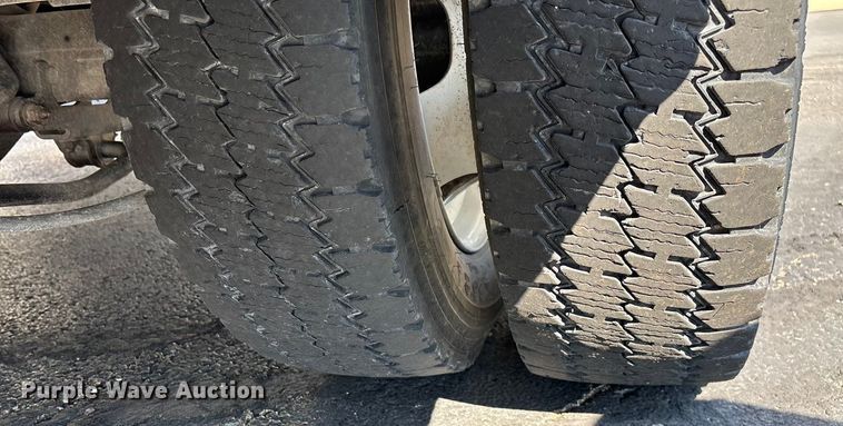 image for item ED2216 2012 Dodge Ram 5500 bucket truck