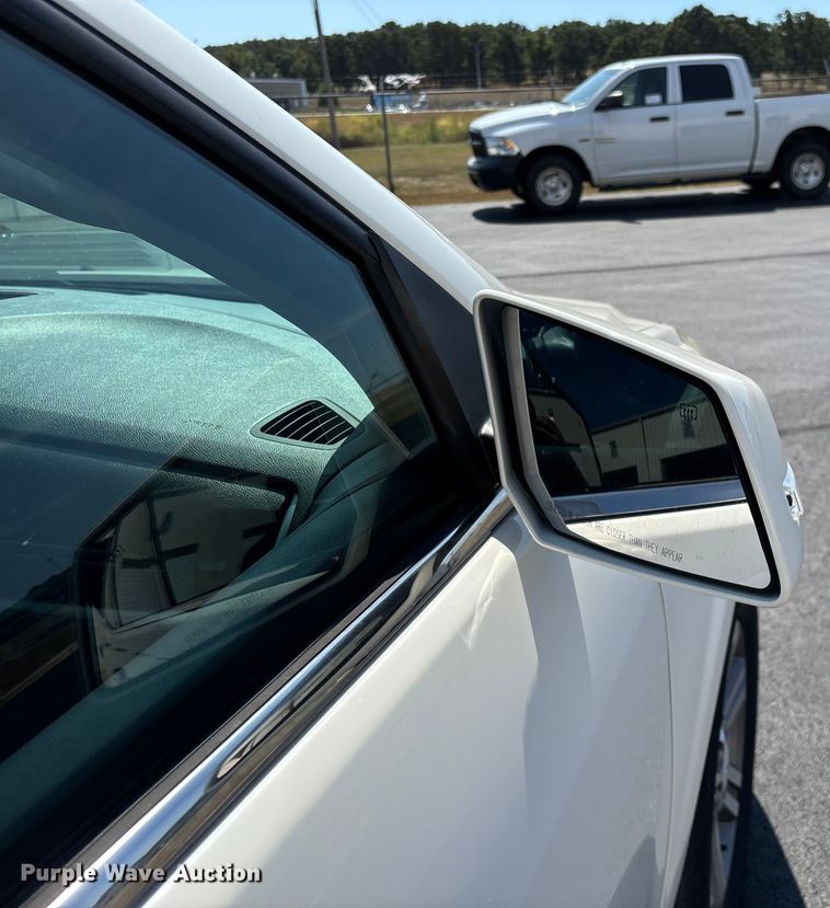 image for item ED2217 2015 Chevrolet Traverse LT SUV