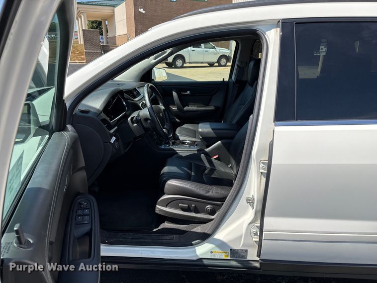 image for item ED2217 2015 Chevrolet Traverse LT SUV