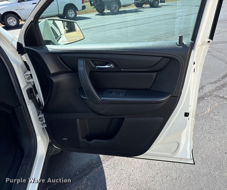 image for item ED2217 2015 Chevrolet Traverse LT SUV