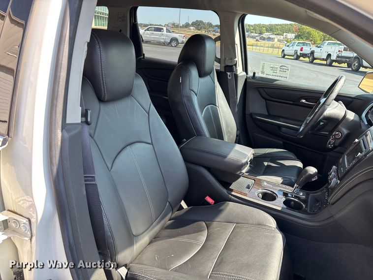 image for item ED2217 2015 Chevrolet Traverse LT SUV