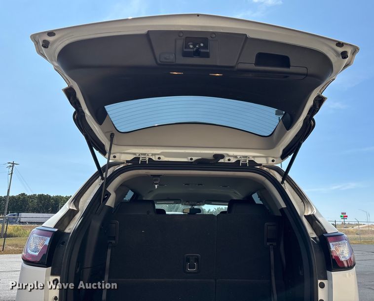 image for item ED2217 2015 Chevrolet Traverse LT SUV