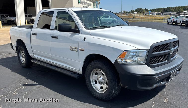 image for item ED2218 2016 RAM 1500 Crew Cab pickup truck