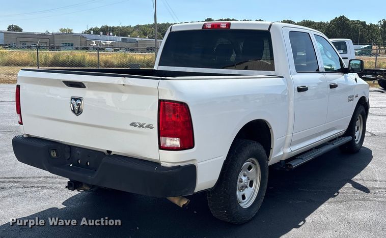 image for item ED2218 2016 RAM 1500 Crew Cab pickup truck