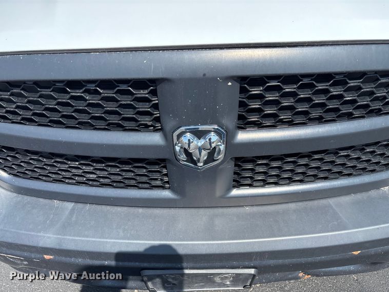 image for item ED2218 2016 RAM 1500 Crew Cab pickup truck