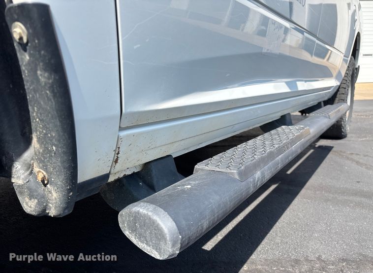 image for item ED2218 2016 RAM 1500 Crew Cab pickup truck