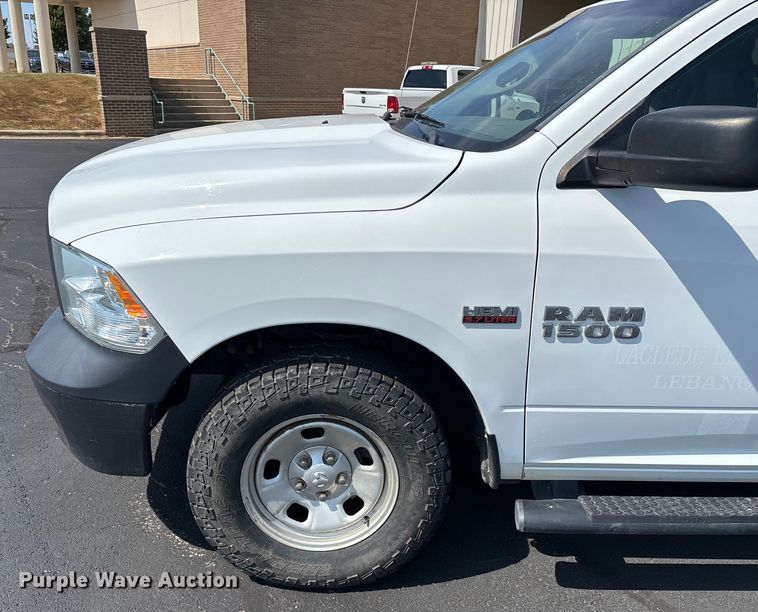 image for item ED2218 2016 RAM 1500 Crew Cab pickup truck