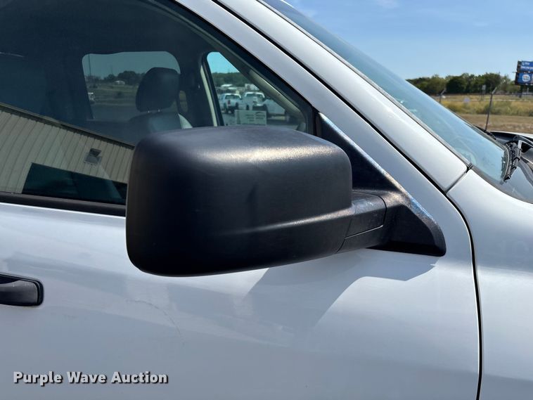 image for item ED2218 2016 RAM 1500 Crew Cab pickup truck