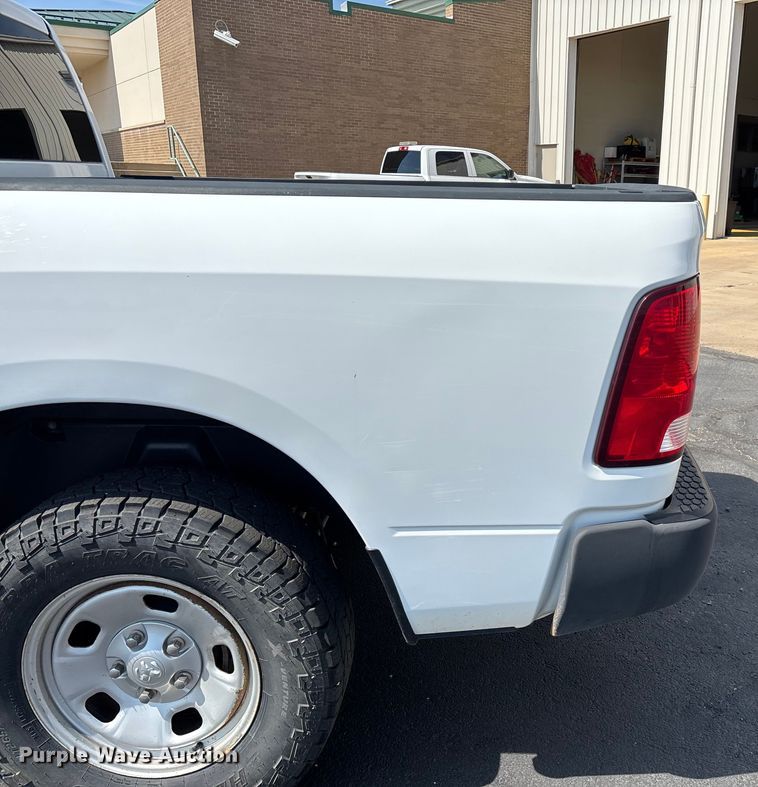 image for item ED2218 2016 RAM 1500 Crew Cab pickup truck