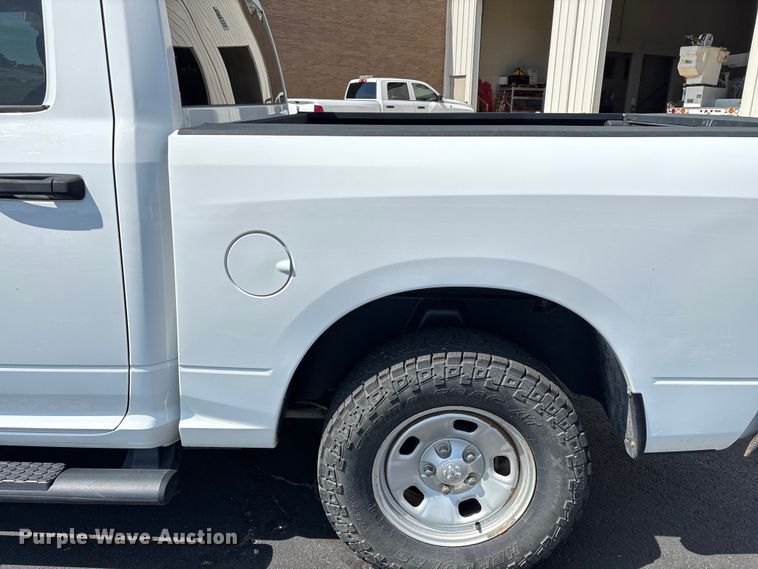 image for item ED2218 2016 RAM 1500 Crew Cab pickup truck