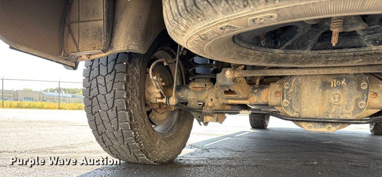 image for item ED2218 2016 RAM 1500 Crew Cab pickup truck