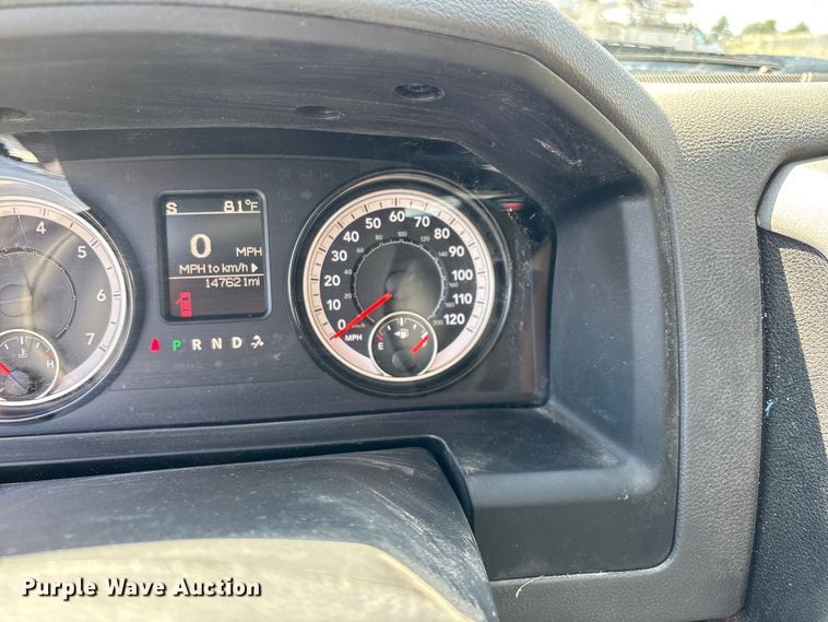 image for item ED2218 2016 RAM 1500 Crew Cab pickup truck