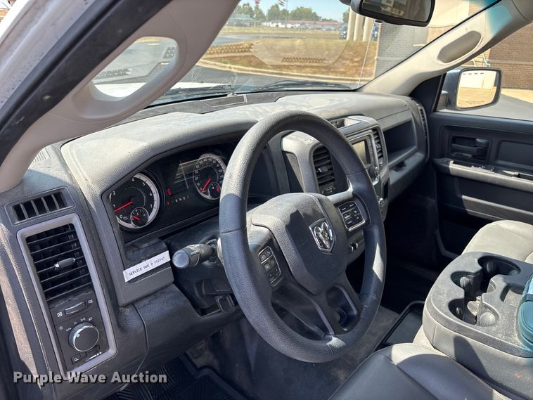 image for item ED2218 2016 RAM 1500 Crew Cab pickup truck