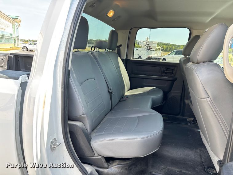 image for item ED2218 2016 RAM 1500 Crew Cab pickup truck