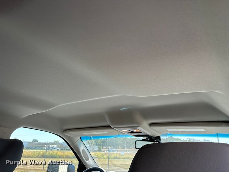 image for item ED2218 2016 RAM 1500 Crew Cab pickup truck