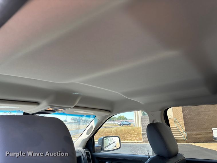 image for item ED2218 2016 RAM 1500 Crew Cab pickup truck