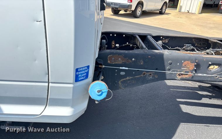 image for item ED2219 2015 RAM 5500 truck cab and chassis