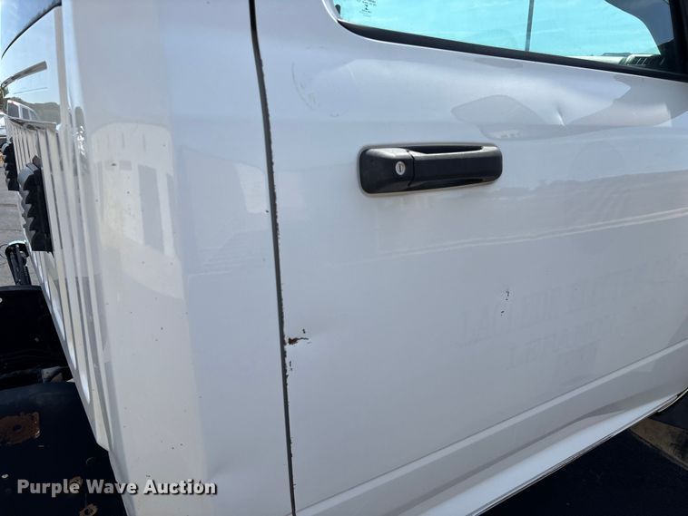 image for item ED2219 2015 RAM 5500 truck cab and chassis