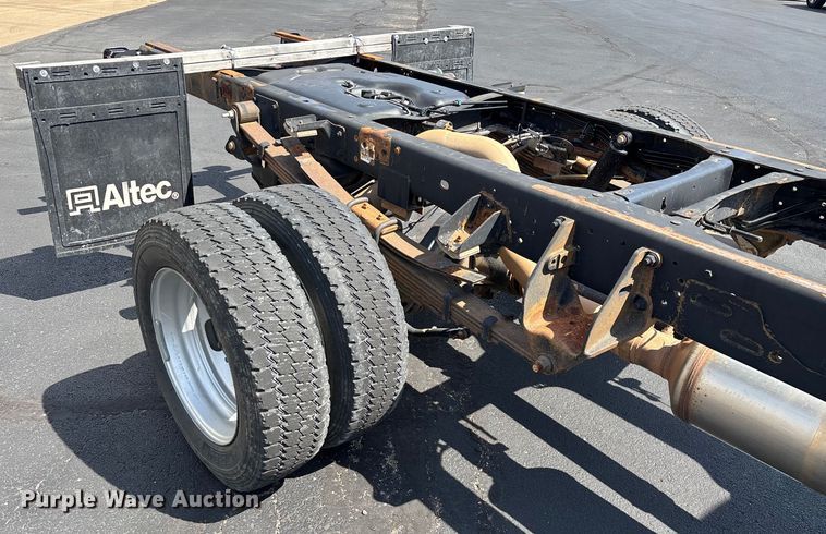 image for item ED2219 2015 RAM 5500 truck cab and chassis