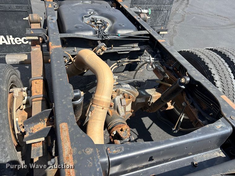 image for item ED2219 2015 RAM 5500 truck cab and chassis