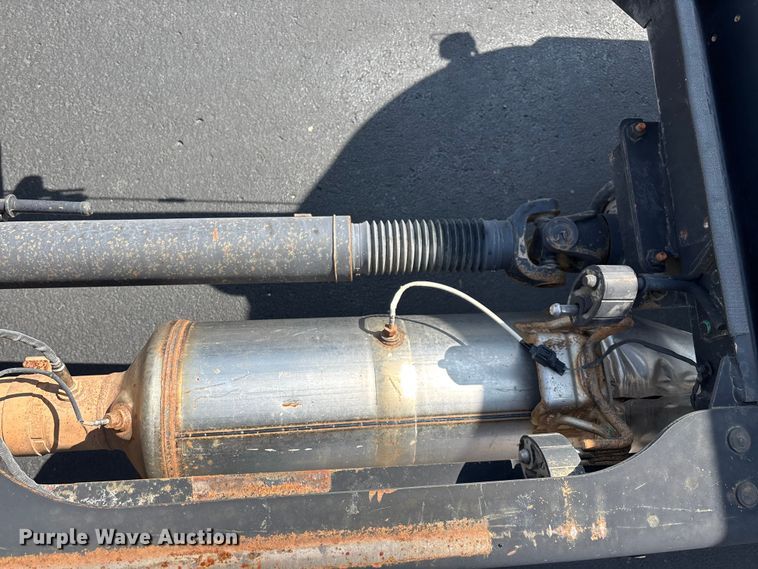 image for item ED2219 2015 RAM 5500 truck cab and chassis