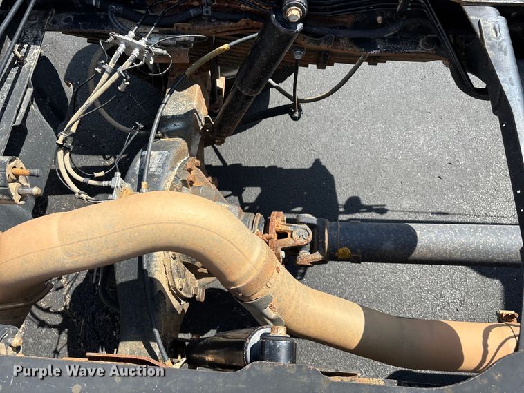 image for item ED2219 2015 RAM 5500 truck cab and chassis