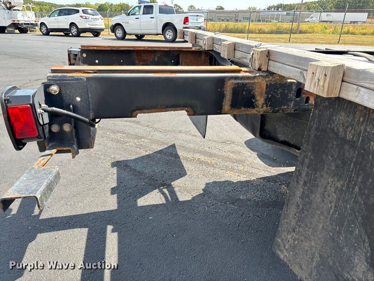 image for item ED2219 2015 RAM 5500 truck cab and chassis