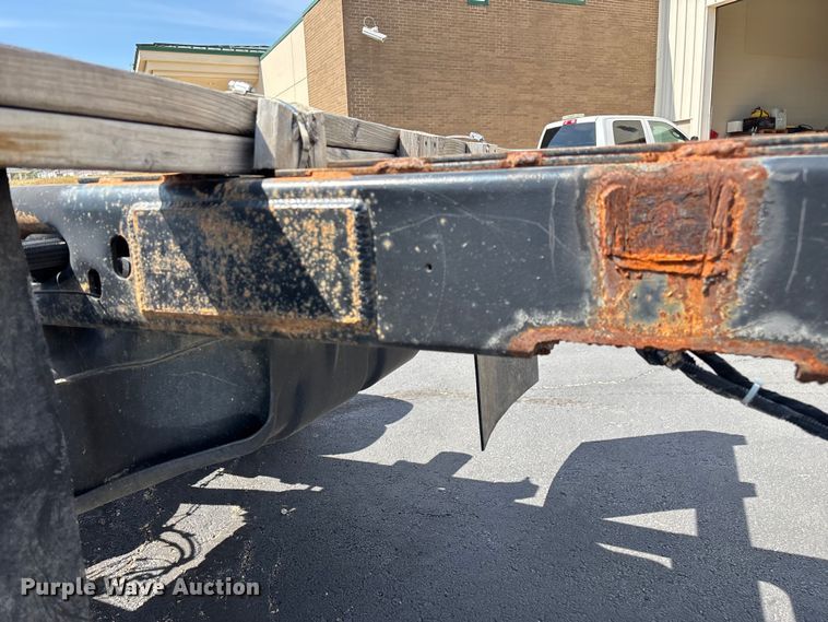 image for item ED2219 2015 RAM 5500 truck cab and chassis