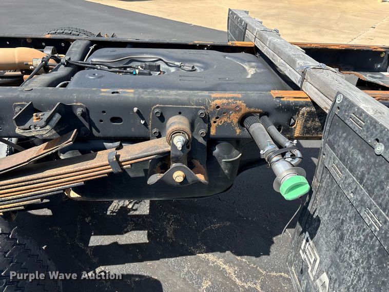 image for item ED2219 2015 RAM 5500 truck cab and chassis