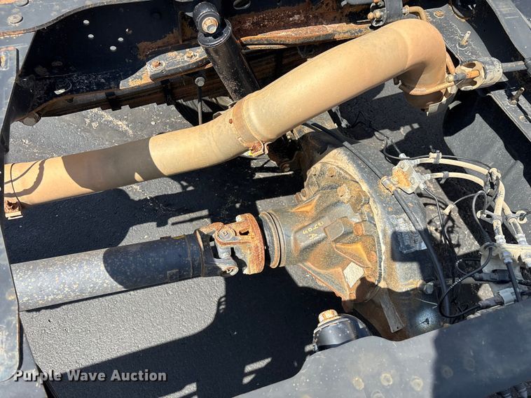 image for item ED2219 2015 RAM 5500 truck cab and chassis