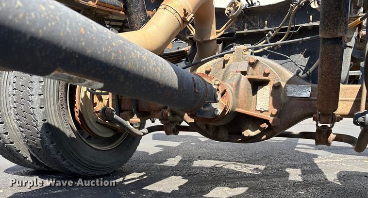 image for item ED2219 2015 RAM 5500 truck cab and chassis