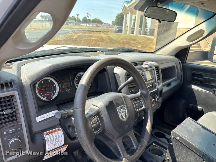 image for item ED2219 2015 RAM 5500 truck cab and chassis