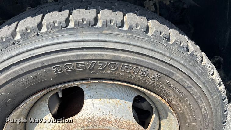 image for item ED2219 2015 RAM 5500 truck cab and chassis