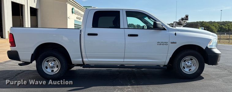image for item ED2220 2017 RAM 1500 Crew Cab pickup truck