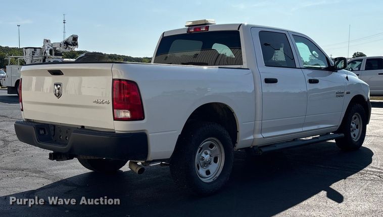 image for item ED2220 2017 RAM 1500 Crew Cab pickup truck