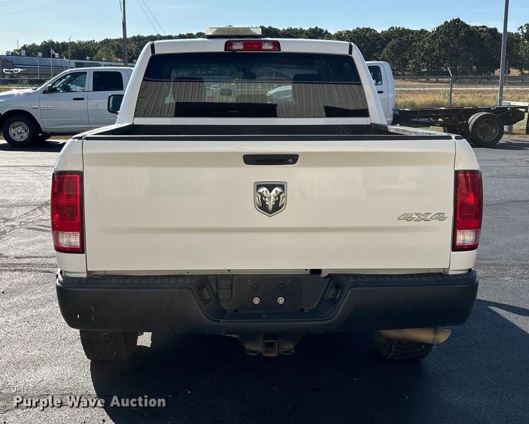 image for item ED2220 2017 RAM 1500 Crew Cab pickup truck