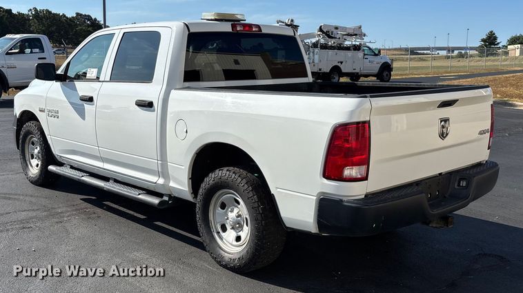 image for item ED2220 2017 RAM 1500 Crew Cab pickup truck