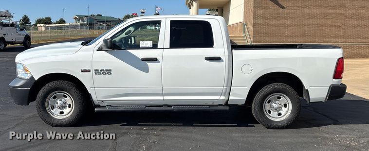 image for item ED2220 2017 RAM 1500 Crew Cab pickup truck