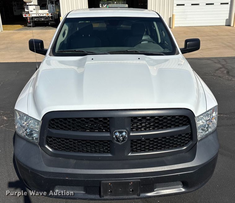 image for item ED2220 2017 RAM 1500 Crew Cab pickup truck