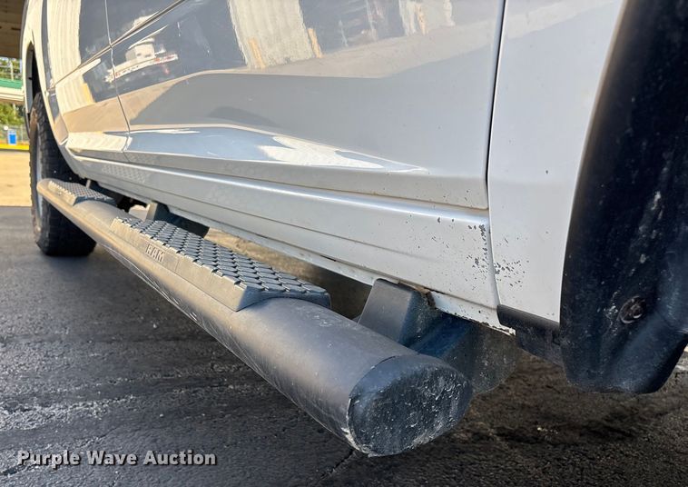 image for item ED2220 2017 RAM 1500 Crew Cab pickup truck