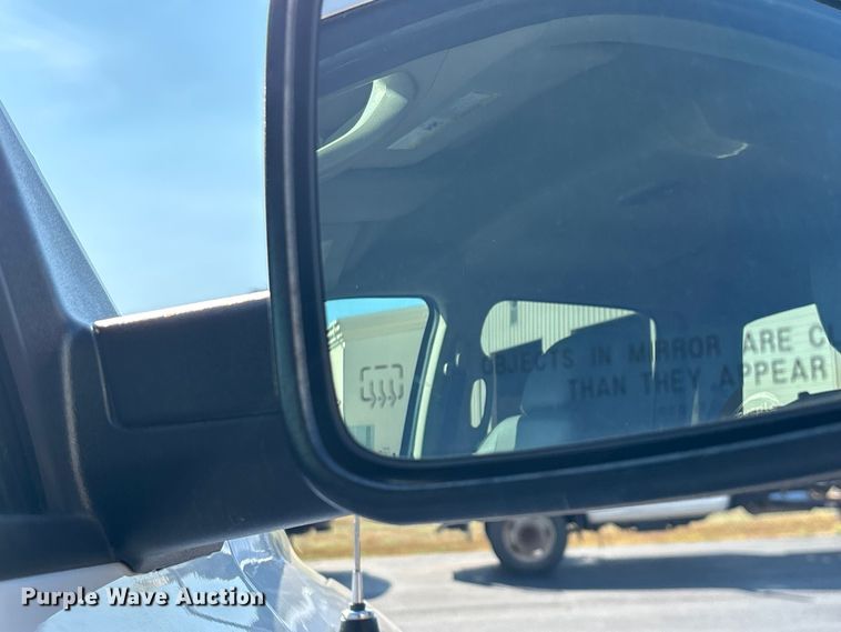 image for item ED2220 2017 RAM 1500 Crew Cab pickup truck