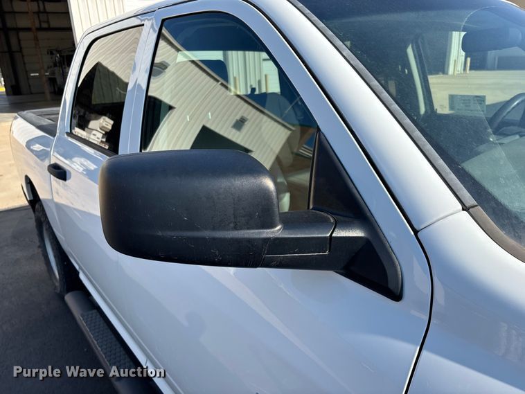 image for item ED2220 2017 RAM 1500 Crew Cab pickup truck