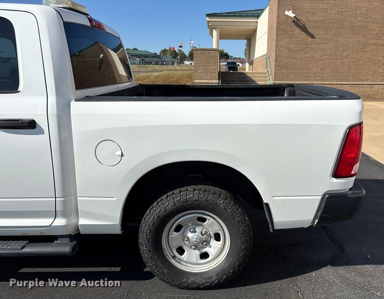 image for item ED2220 2017 RAM 1500 Crew Cab pickup truck