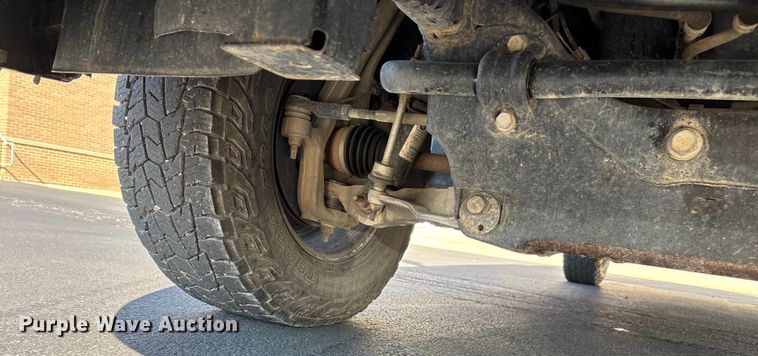 image for item ED2220 2017 RAM 1500 Crew Cab pickup truck