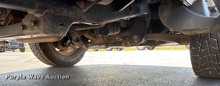 image for item ED2220 2017 RAM 1500 Crew Cab pickup truck