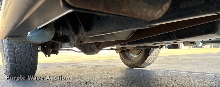 image for item ED2220 2017 RAM 1500 Crew Cab pickup truck